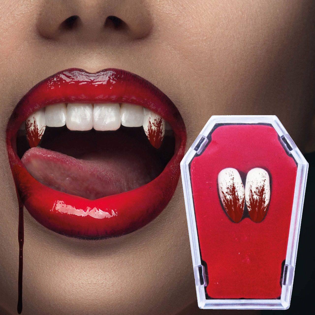 Crocs de vampire avec thermoplastique