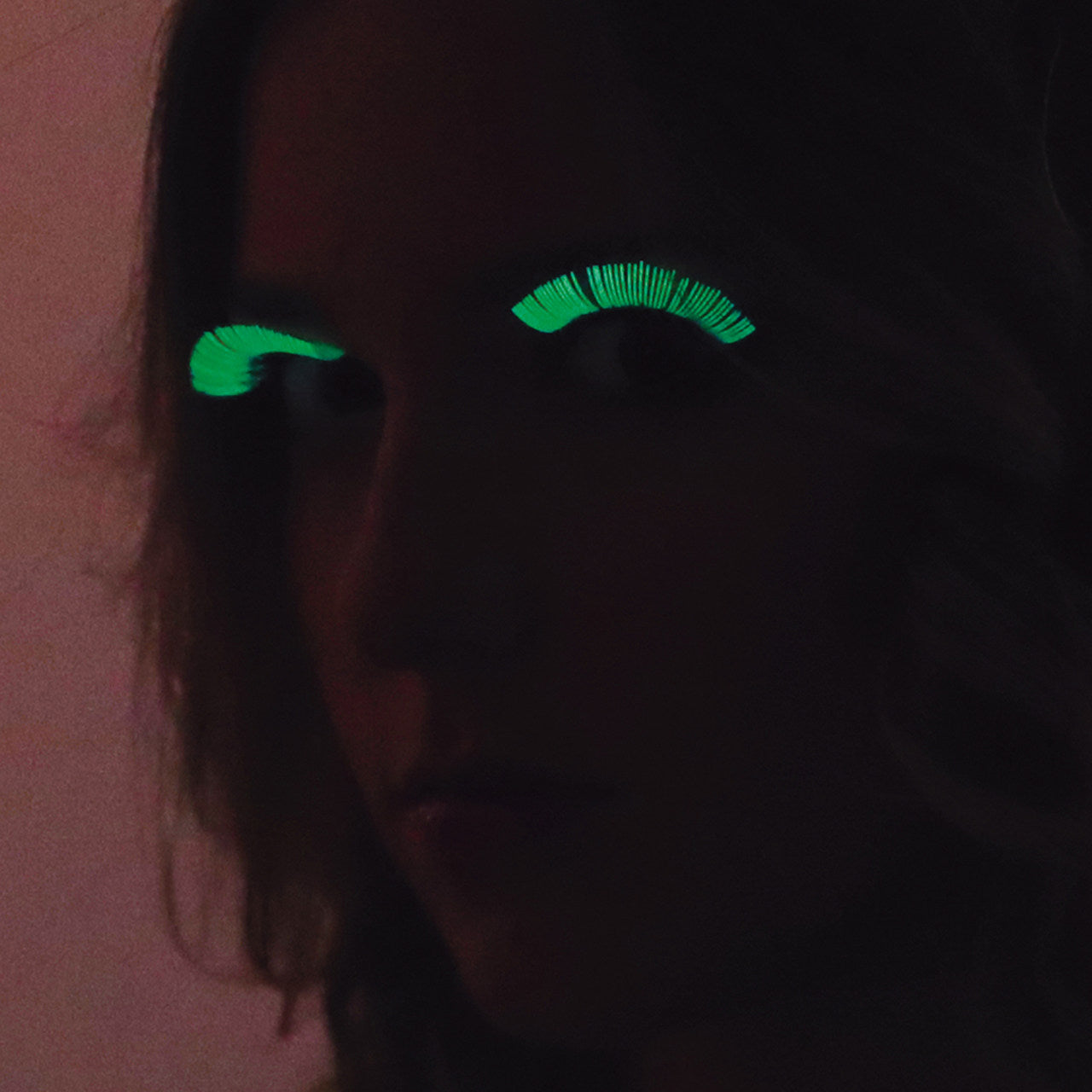 Cils fluorescents