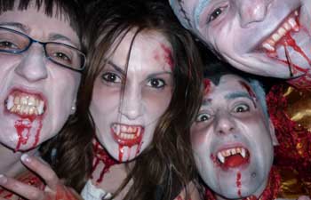 Canines Blanches