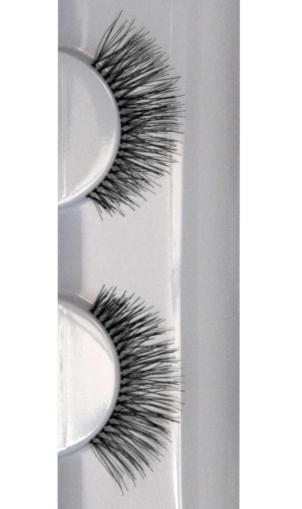 Faux cils 111
