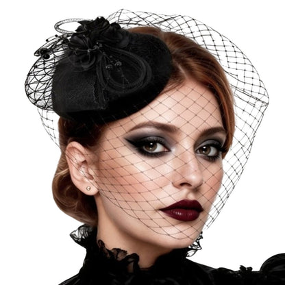 Chapeau Chic de Veuve Noire
