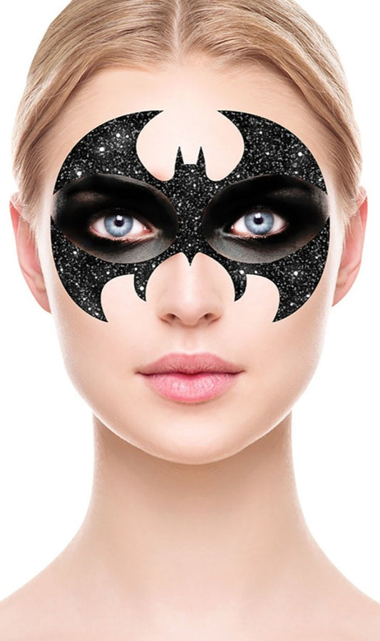 Maquillage Loup de Batman à paillettes