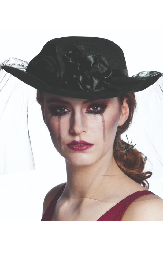 Chapeau de Veuve avec Voile